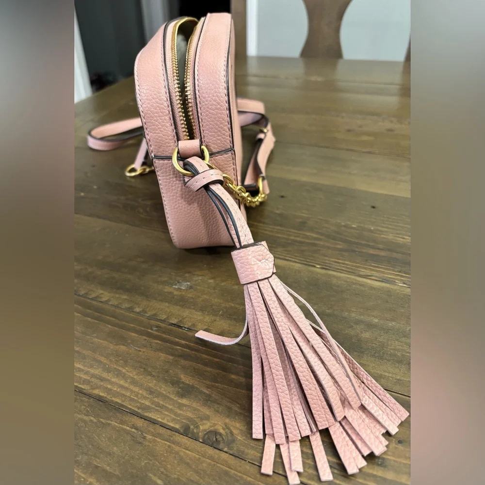 Tory Burch McGraw Camera Bag in Blush Pink - Picture 6 of 9